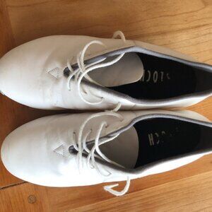 Women's White Clogging shoes size 6, BLOCH, split sole